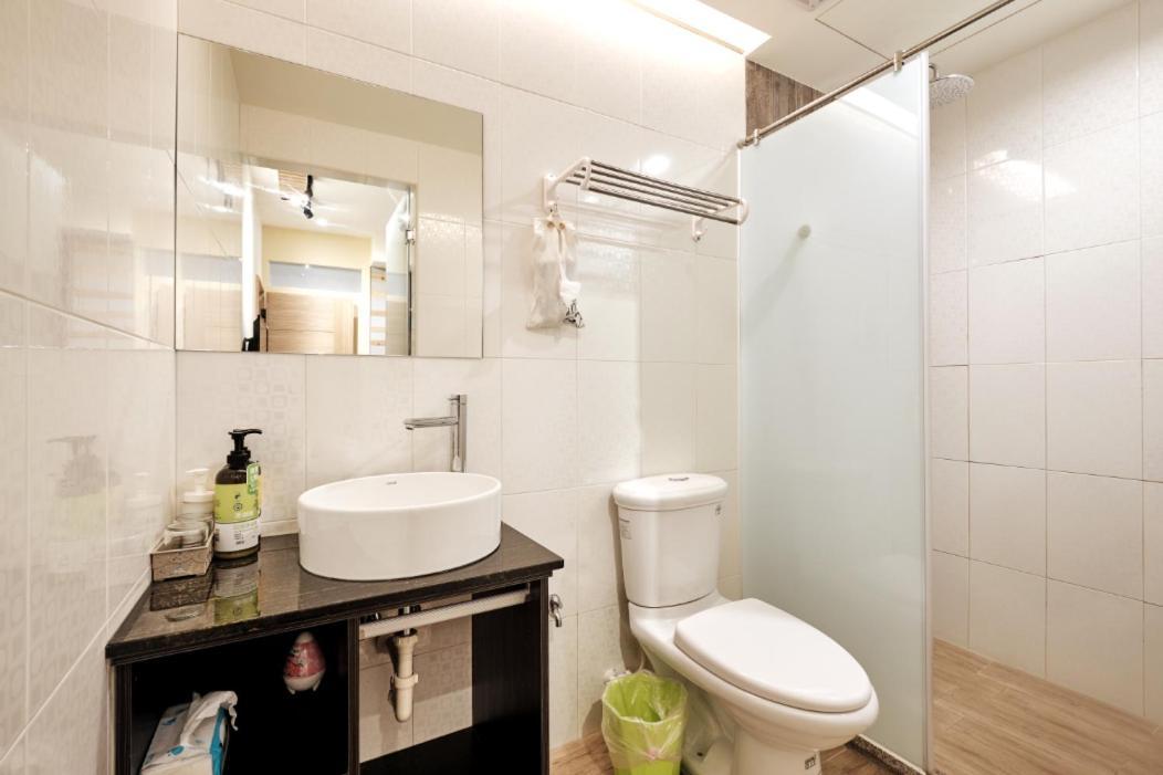 小黑琵416輕旅 Little Happy Hostel Tainan Zewnętrze zdjęcie