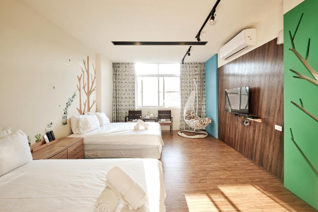 小黑琵416輕旅 Little Happy Hostel Tainan Zewnętrze zdjęcie