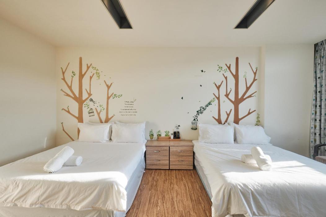 小黑琵416輕旅 Little Happy Hostel Tainan Zewnętrze zdjęcie