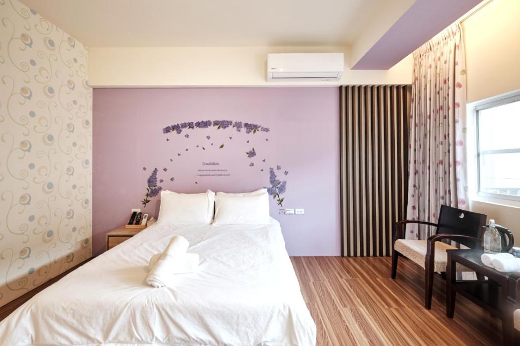 小黑琵416輕旅 Little Happy Hostel Tainan Zewnętrze zdjęcie
