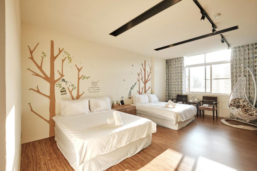 小黑琵416輕旅 Little Happy Hostel Tainan Zewnętrze zdjęcie