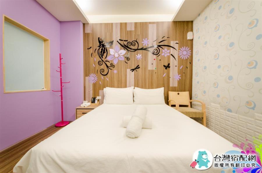 小黑琵416輕旅 Little Happy Hostel Tainan Zewnętrze zdjęcie